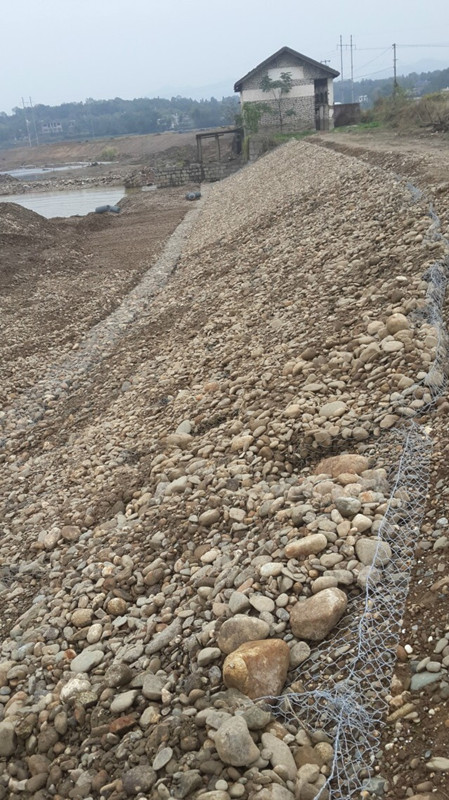 青海省玉樹藏族自治州災后重建防洪堤工程 青海省玉樹藏族自治州災后重建防洪堤工程
